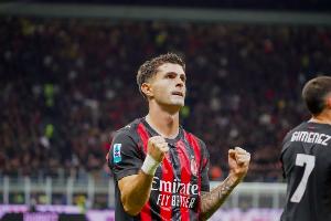 米兰跟队：莱奥、托莫里等单独训练，普利西奇和拉比奥特继续康复