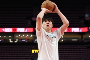 解说：杨瀚森跟随着如此有活力的团队进步 是多让人期待的一件事