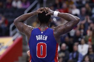 CC：杜伦极具统治力怎么夸都不为过 对赛季初表现满意保持下去