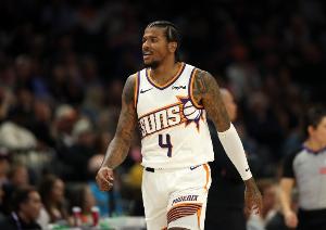 主教练谈杰伦·格林：他是个积极向上、自信从容的球员