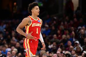 持续发力！杰伦·约翰逊强攻上篮得手 老鹰获得两位数优势