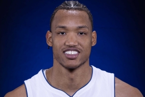 Scotto：活塞计划与后卫小温德尔·摩尔签下一份双向合同