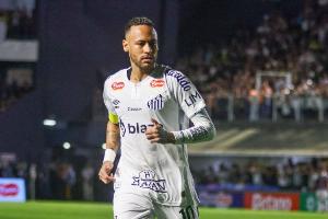 巴媒：内马尔不满球队表现但已在更衣室道歉，桑托斯不会处罚球员