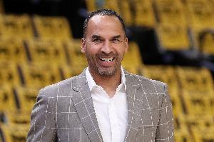 解说：独行侠解雇尼科只是顺应了民意而已 更像是为了市场和声誉