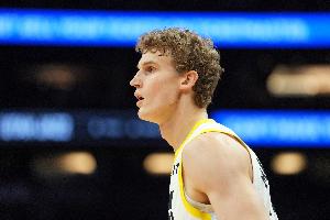 全面开花！爵士10人有得分进账 其中8人得分上双