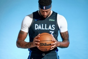 独行侠发布城市版球衣！这款球衣是对1此前城市版球衣的重新演绎