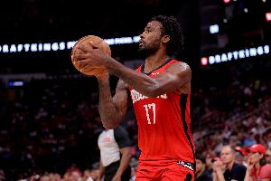 想拿大合同！伊森替补21分钟高效砍下20分6板 三分6中4