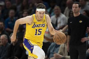 丹尼·格林：里夫斯下半场的表现太出色了 他也让艾顿参与了进来