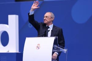 弗洛伦蒂诺明年卸任？记者辟谣：他从未考虑过辞职