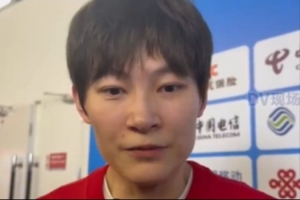 杨力维：把今天的金牌给爸爸 他一定在天上看着我们比赛