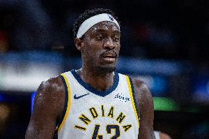 尽力了！西亚卡姆19中10&5记三分空砍全场最高30分外加4板3助2断