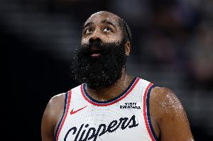 惜败绿军！船记：最令人心碎的一场失利 哈登已经拼尽了全力